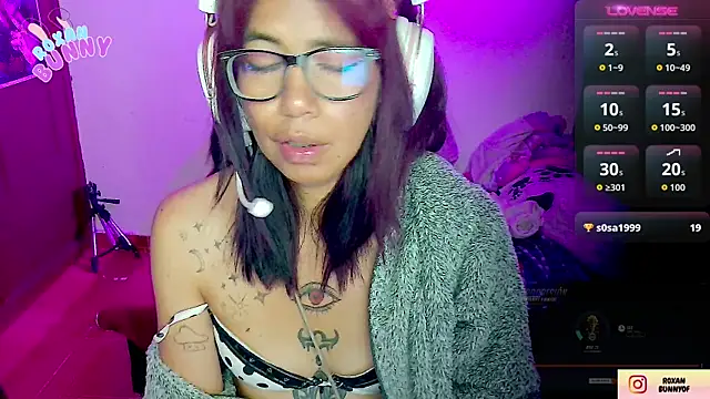 Roxanbunny1's cam snapshot