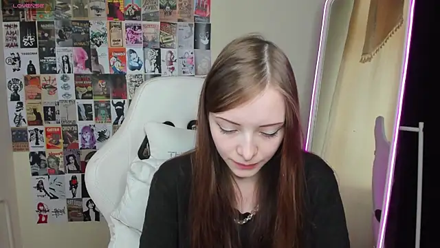 AliceHaris's cam snapshot