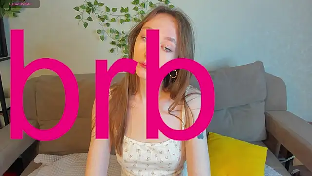 Miche1le_Allenne's cam snapshot