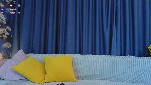 LouisaChaobal's cam snapshot