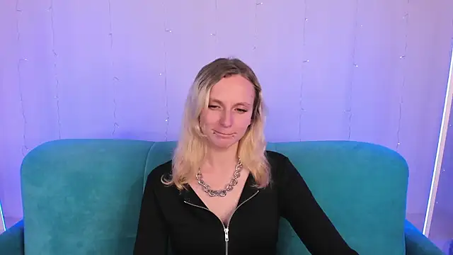 LikiLips's cam snapshot