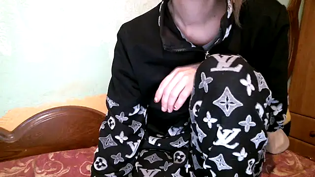 DennisXCaroll's cam snapshot