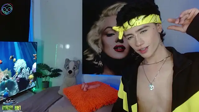 maxiy_001 live sex cam