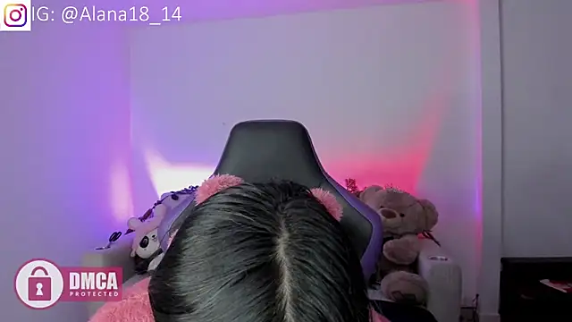 Alana_Pherson's Stripchat show and profile