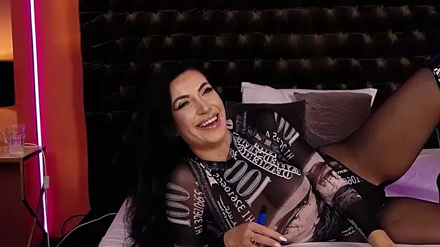 StephanyMillan live sex cam