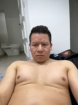 Manu0586 live sex cam