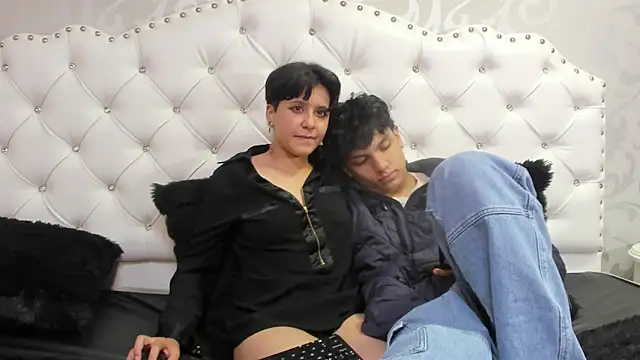 yui_and_rin live sex cam