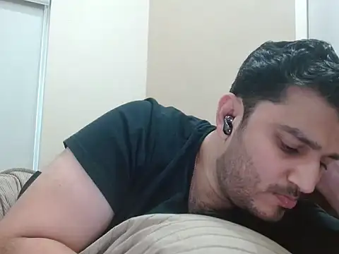 robintoit live sex cam