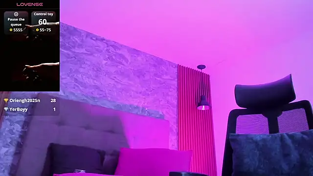 Alice_Owenn's cam snapshot