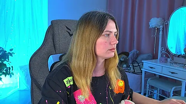 AleksaLaurent's cam snapshot