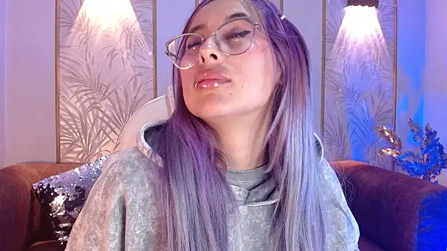 LunaaGrey_'s cam snapshot