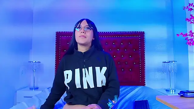 Lili_scott's cam snapshot