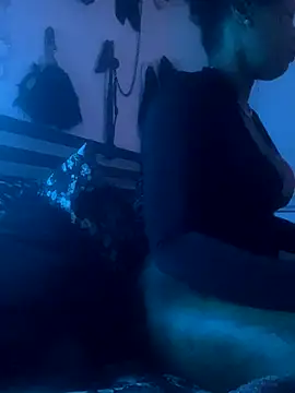 QUEENCALIMOD's cam snapshot