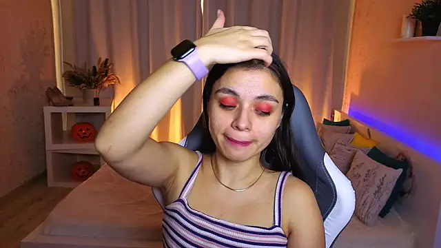 Leila_Hefner's cam snapshot