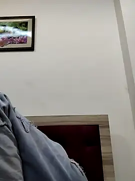 Minakshi-Gi's cam snapshot