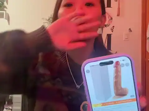 tinydaisy21's cam snapshot