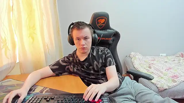 iliaskrislove live sex cam