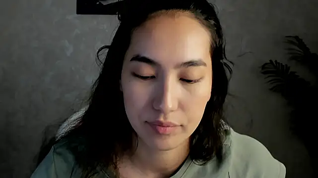 FlirtyAura's cam snapshot