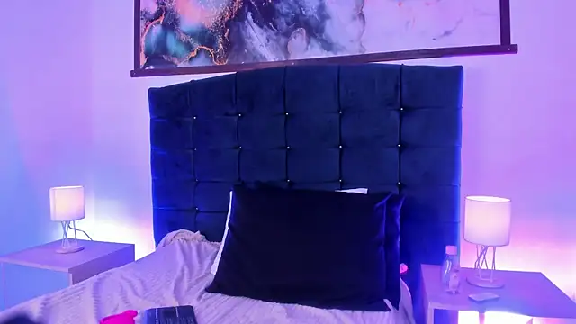 Luna_Moo_'s cam snapshot