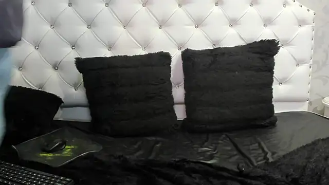 yui_and_rin's cam snapshot