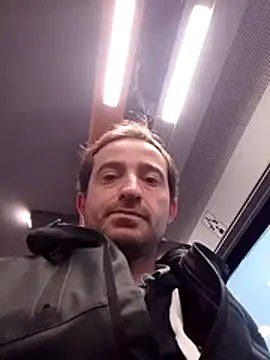 openlegsforyou's cam snapshot