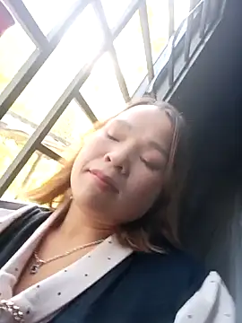 Melylyna's cam snapshot