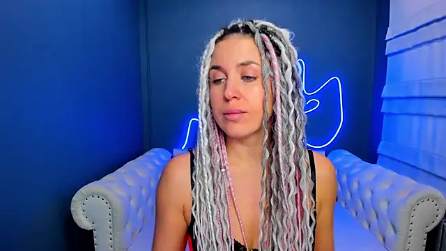 rock_n_roxy's cam snapshot