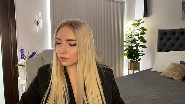 OhMyEmma's cam snapshot