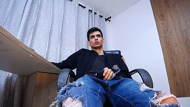 Sebalexis7 live sex cam