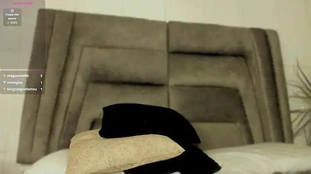 estefanyy_'s cam snapshot