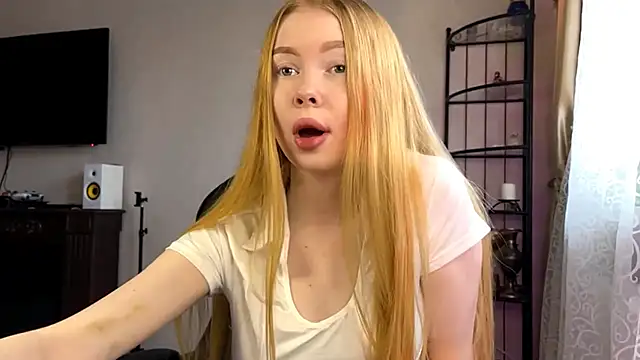 RaguelNicksons's cam snapshot