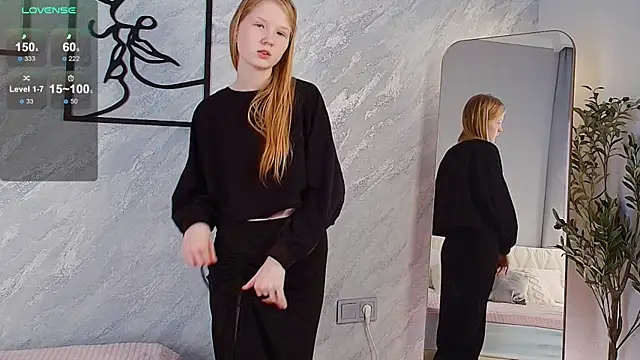 LiandraNelson's cam snapshot