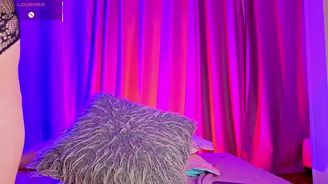 mia_bonneett's cam snapshot