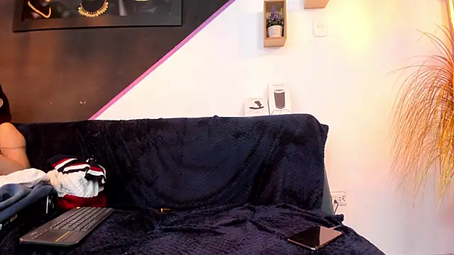 DanteWinter's cam snapshot