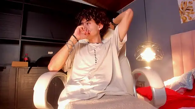 Helios_Obscuro live sex cam