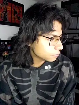 Thrash_Riff_God_93's cam snapshot