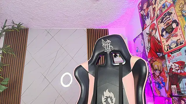 Victoria_Adams14's cam snapshot