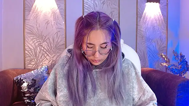 LunaaGrey_'s cam snapshot