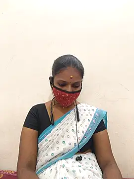 Tamil_Yalini12's cam snapshot