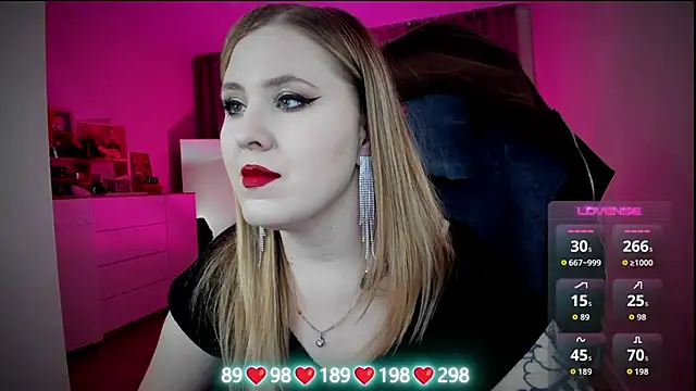 Olivia_Munk's cam snapshot