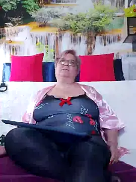 QueenPammy1 live sex cam