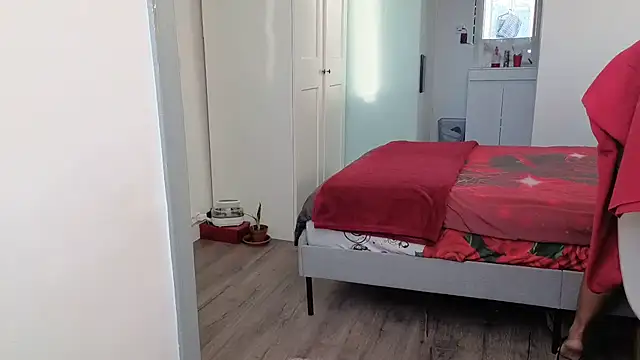 HotSpicyGujju's cam snapshot