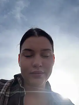 KikiWatson live sex cam