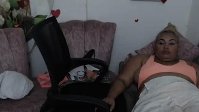 laleska_montenegro's cam snapshot