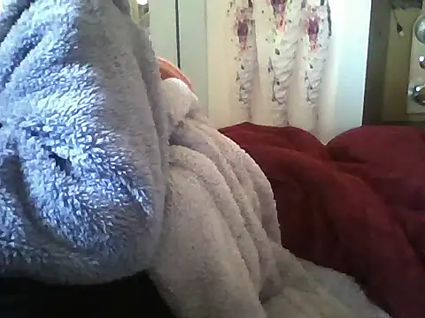 Mainay0033's cam snapshot