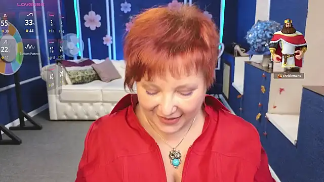 Kira_Kirke's cam snapshot