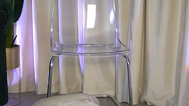 FoxieJullia live sex cam