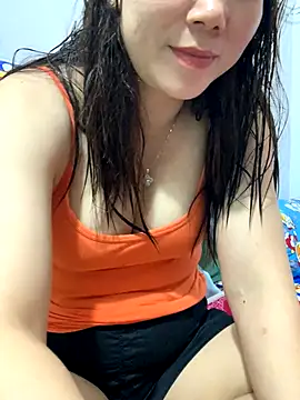 Baby-bigtits's cam snapshot