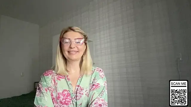 Blondie_xoxoxo's cam snapshot