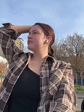 KikiWatson live sex cam